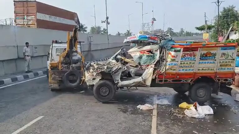 road accident in the Krishnanagar