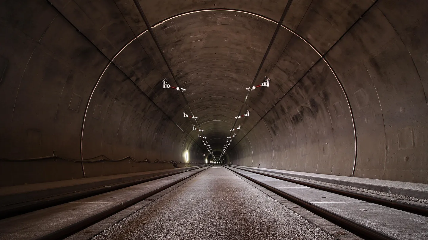 tunnel